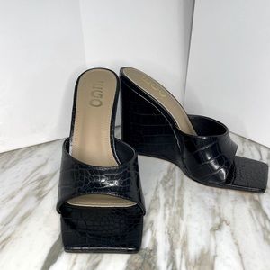 Ego Official black wedges